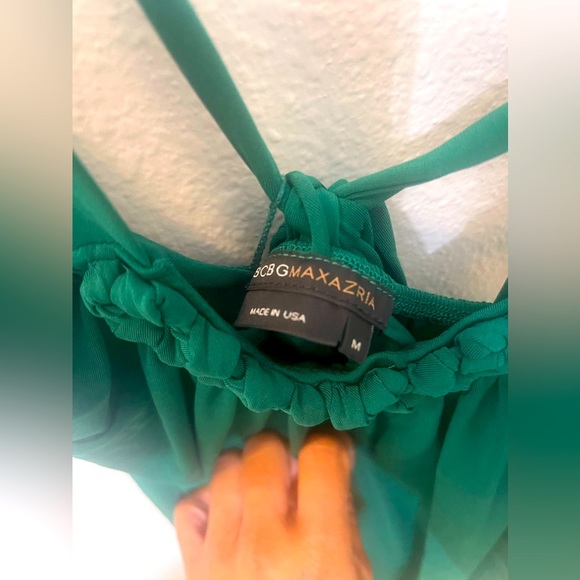 BCBG green flowy halter tank Wmn Size Med - Picture 6 of 7